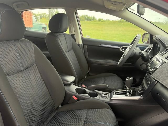 Used 2016 Nissan Sentra SR FWD image 9