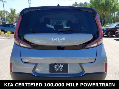 Certified 2023 Kia Soul LX w/ LX Technology Package FWD image 6