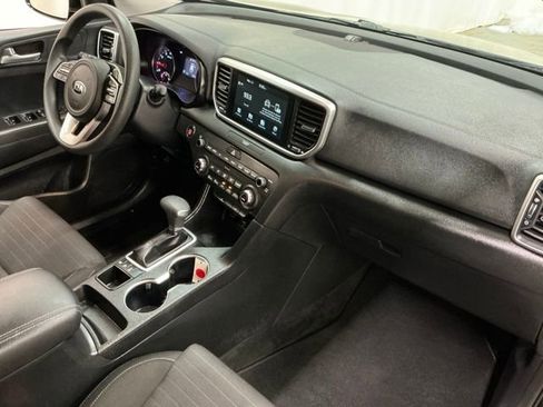 Used 2022 Kia Sportage LX w/ LX AWD Value Edition Package image 17
