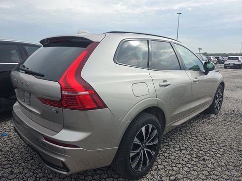 Used 2025 Volvo XC60 B5 Plus image 2