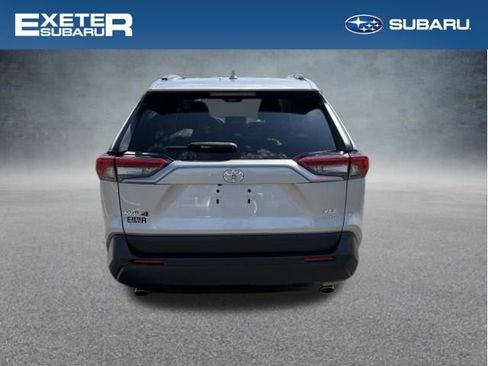 Used 2021 Toyota RAV4 XLE w/ Convenience Package AWD/4WD image 5