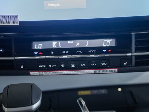 New 2026 Toyota Sienna XLE AWD/4WD image 24
