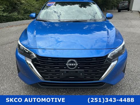 Used 2024 Nissan Sentra SV FWD image 8