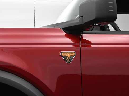 New 2026 Ford Bronco Badlands image 28