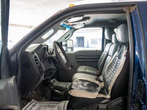 Used 2011 Ford F250 XL w/ Skid Plate Pkg AWD/4WD image 12