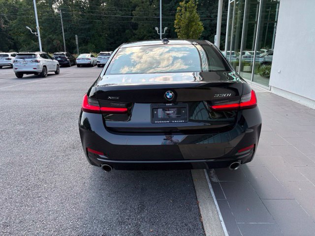 Used 2023 BMW 330i xDrive Sedan w/ Driving Assistance Package AWD/4WD image 8