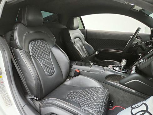 Used 2014 Audi R8 V10 image 25