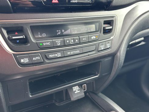 Used 2020 Honda Ridgeline Sport image 22