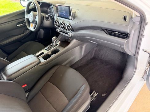 Used 2024 Nissan Sentra SV FWD image 35