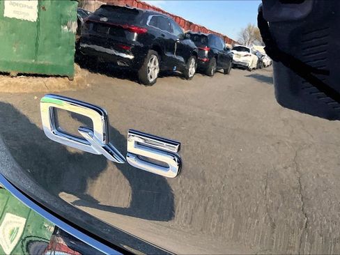 Used 2023 Audi Q5 2.0T Prestige w/ Prestige Package image 24