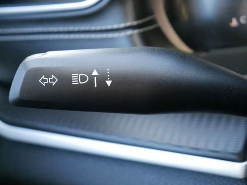 Used 2024 Jeep Grand Cherokee L Laredo image 26