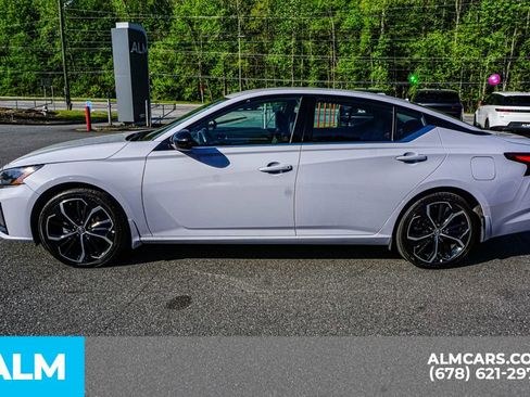 Used 2025 Nissan Altima 2.5 SR image 7