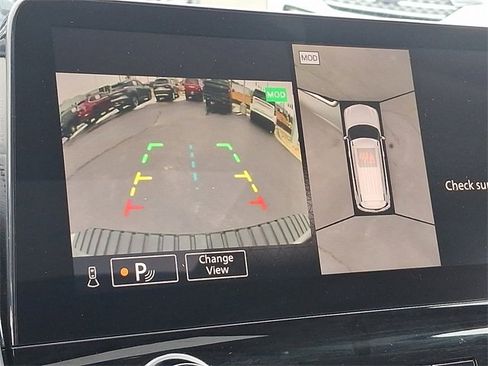 Used 2024 Nissan Armada SL w/ Captain's Chairs Package image 19