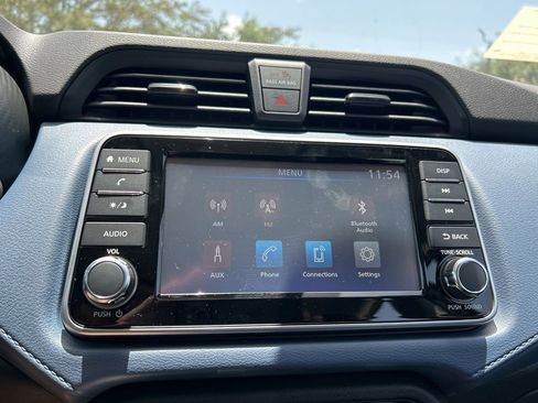 New 2025 Nissan Versa SV image 24