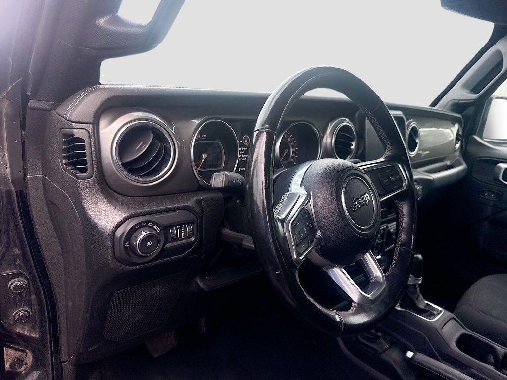 Certified 2022 Jeep Wrangler Unlimited Sahara w/ Cold Weather Group AWD/4WD image 10