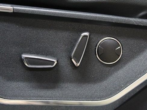 Used 2021 Ford F150 Lariat w/ Equipment Group 502A High AWD/4WD image 19