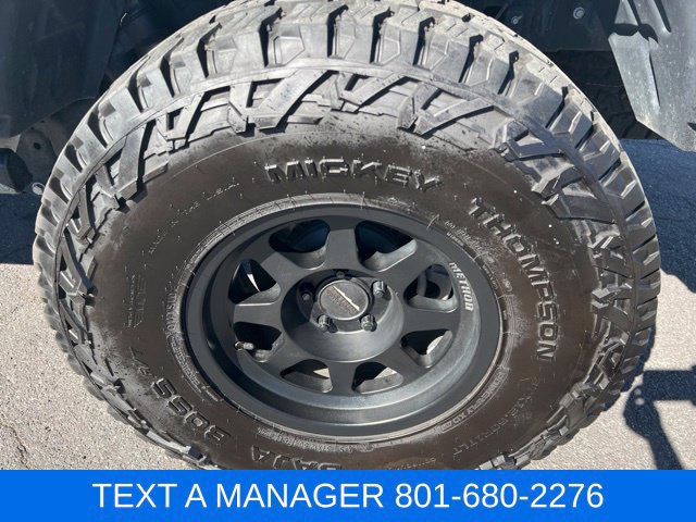 Used 2023 Jeep Gladiator Rubicon w/ LED Lighting Group AWD/4WD image 10
