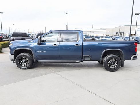 Used 2020 Chevrolet Silverado 3500 LTZ w/ LTZ Premium Package image 3