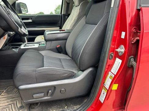 Used 2015 Toyota Tundra SR5 w/ TRD Off Road Package AWD/4WD image 11