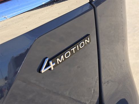 New 2026 Volkswagen Atlas SE image 9