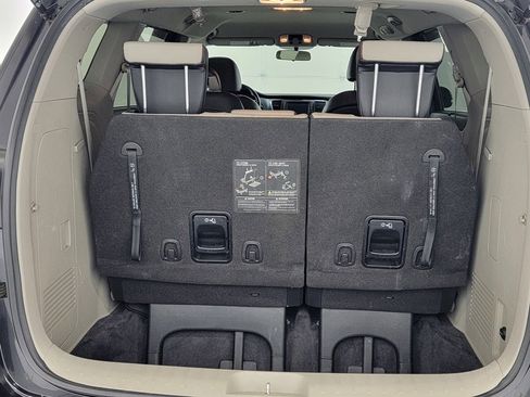 Used 2021 Kia Sedona EX image 23