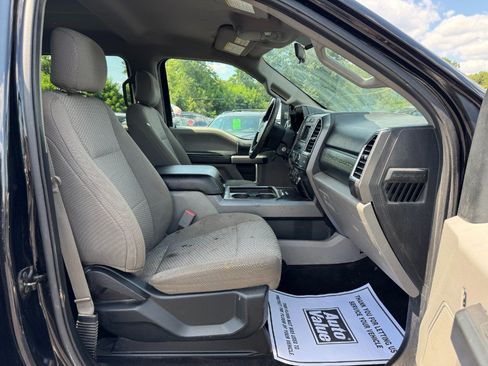 Used 2017 Ford F250 XLT w/ Camper Package AWD/4WD image 18