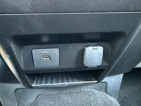 Certified 2019 Ford F250 XLT AWD/4WD image 24