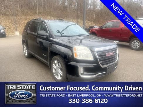Used 2017 GMC Terrain SLE w/ Convenience Package image 1
