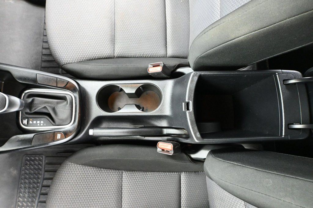 Used 2023 Kia Soul LX w/ LX Technology Package FWD image 27