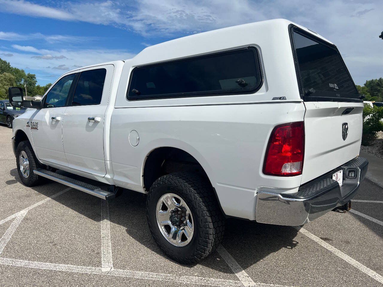 Used 2018 RAM 2500 SLT AWD/4WD image 4