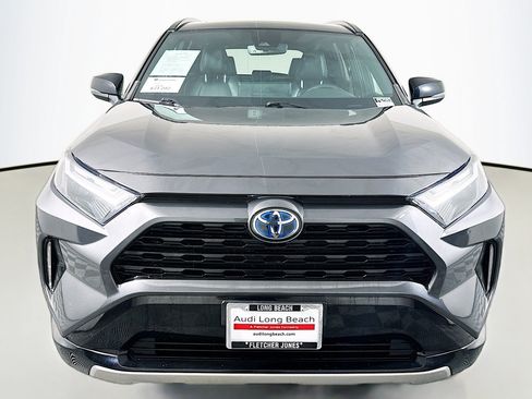 Used 2023 Toyota RAV4 XSE AWD/4WD image 2