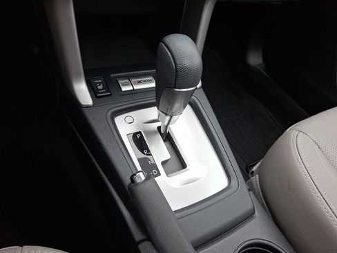 Used 2018 Subaru Forester 2.5i Limited w/ Popular Package #2 image 15