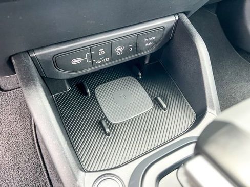 Certified 2025 Kia K4 EX image 19