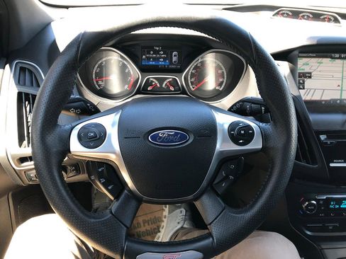 Used 2013 Ford Focus ST FWD image 20