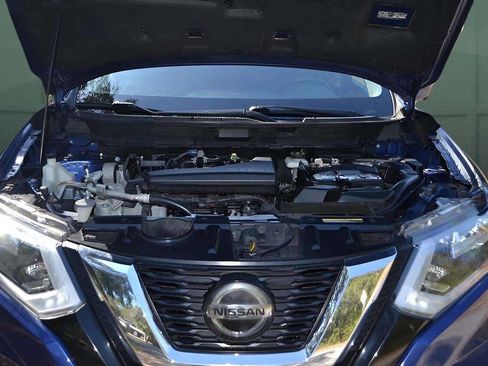 Used 2018 Nissan Rogue SL image 35