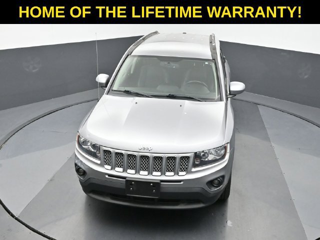 Used 2017 Jeep Compass Latitude AWD/4WD image 48