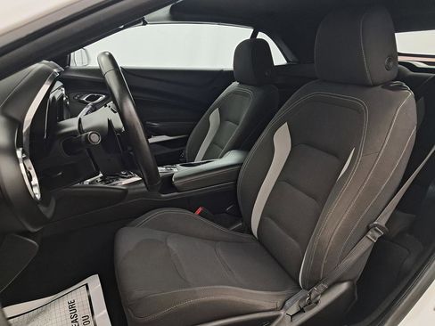 Used 2019 Chevrolet Camaro LT image 13