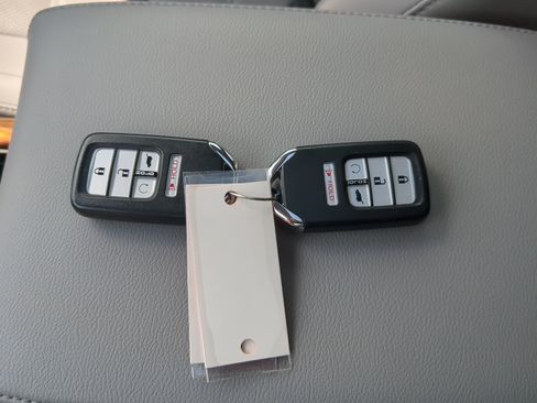Used 2022 Honda CR-V Touring image 28
