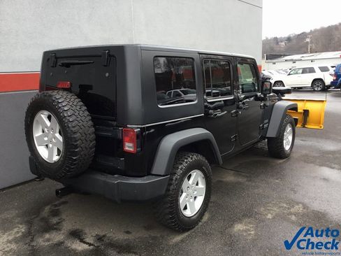 Used 2010 Jeep Wrangler Unlimited Sport image 11