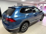 Used 2020 Volkswagen Tiguan SE w/ Panoramic Sunroof Package image 3