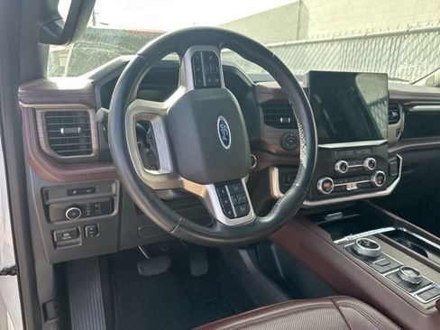 Used 2023 Ford Expedition Max Limited image 15