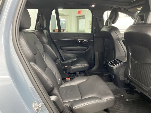 Used 2020 Volvo XC90 T6 Momentum w/ Protection Package image 19