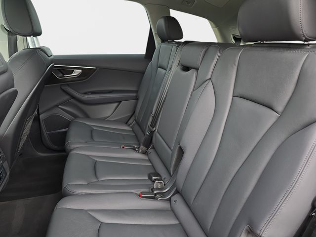 Used 2023 Audi Q7 2.0T Premium Plus AWD/4WD image 18