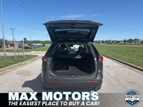 Used 2023 Toyota RAV4 XLE AWD/4WD image 6
