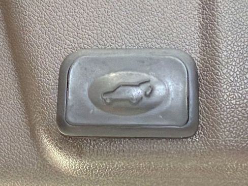 Used 2014 Buick Enclave Leather image 21