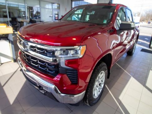 Certified 2023 Chevrolet Silverado 1500 LT image 2