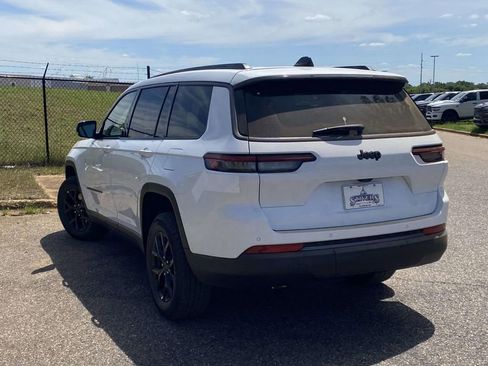 New 2026 Jeep Grand Cherokee L 2WD image 34