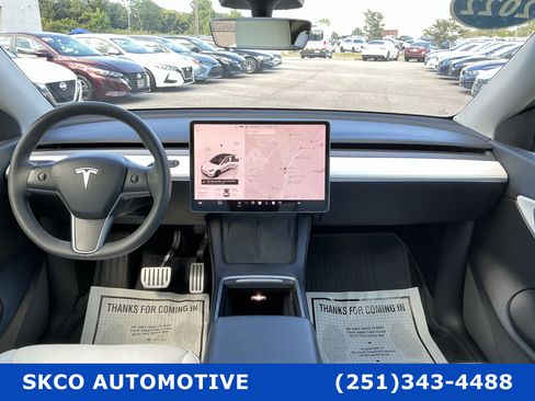 Used 2022 Tesla Model Y Performance AWD/4WD image 15