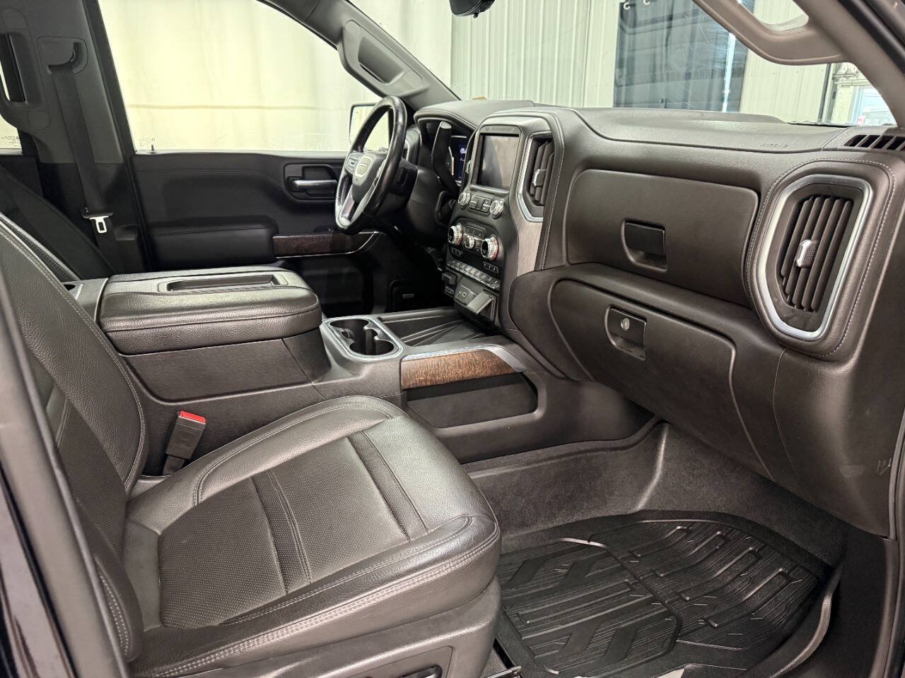 Used 2020 GMC Sierra 1500 Denali w/ Denali Ultimate Package AWD/4WD image 11