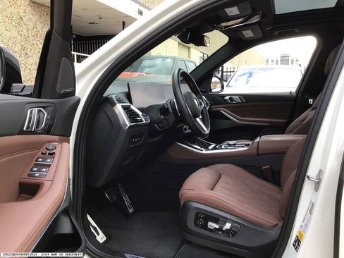 Used 2024 BMW X5 xDrive40i w/ M Sport Package image 12